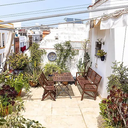 Appartement Rooftop Maisonette With Magnificent Terrace *