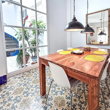 Appartement Rooftop Maisonette With Magnificent Terrace *